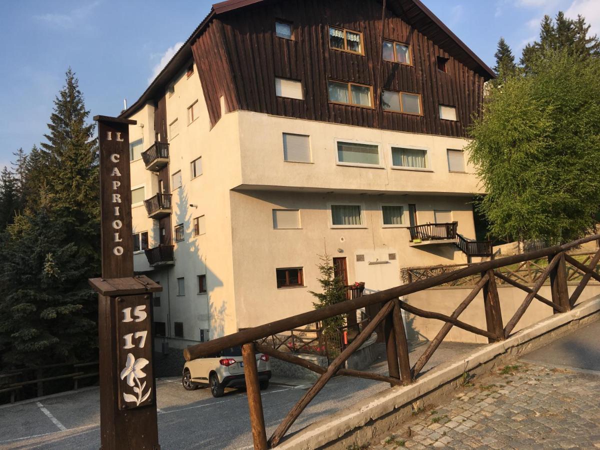OulxIl Capriolo别墅 外观 照片
